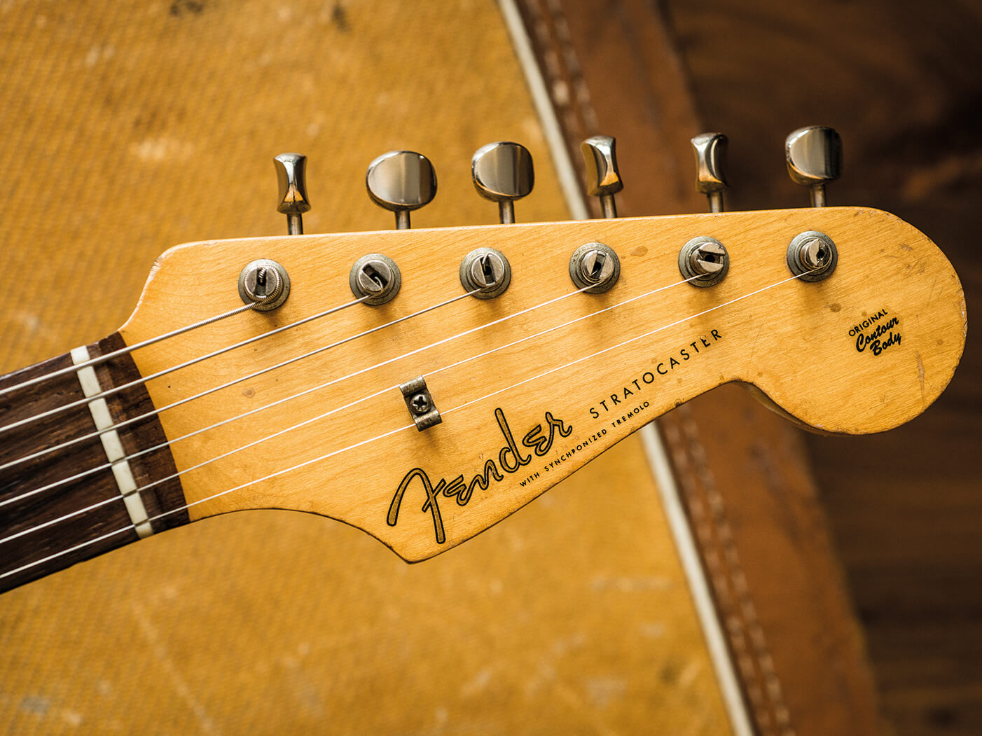 fender stratocaster guitars history